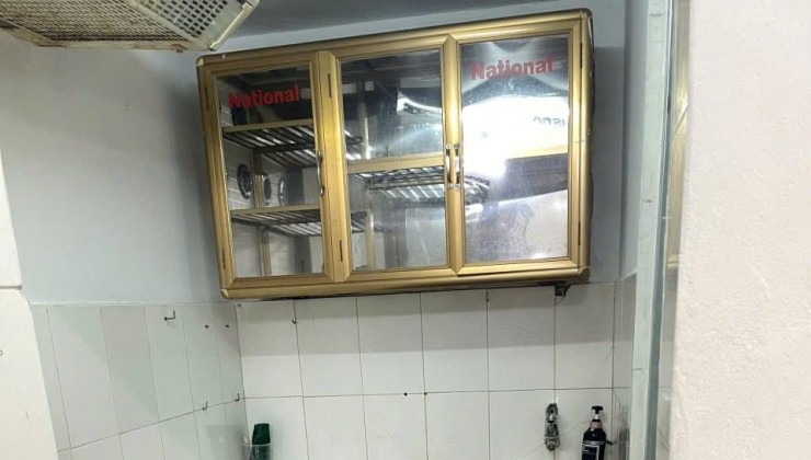 Cho thuê nhà  Ở SINH VIÊN  căn hộ TT tầng 1 khu Tập thể Bách Khoa, DT 55m2 -1 tầng Giá 7 triệu